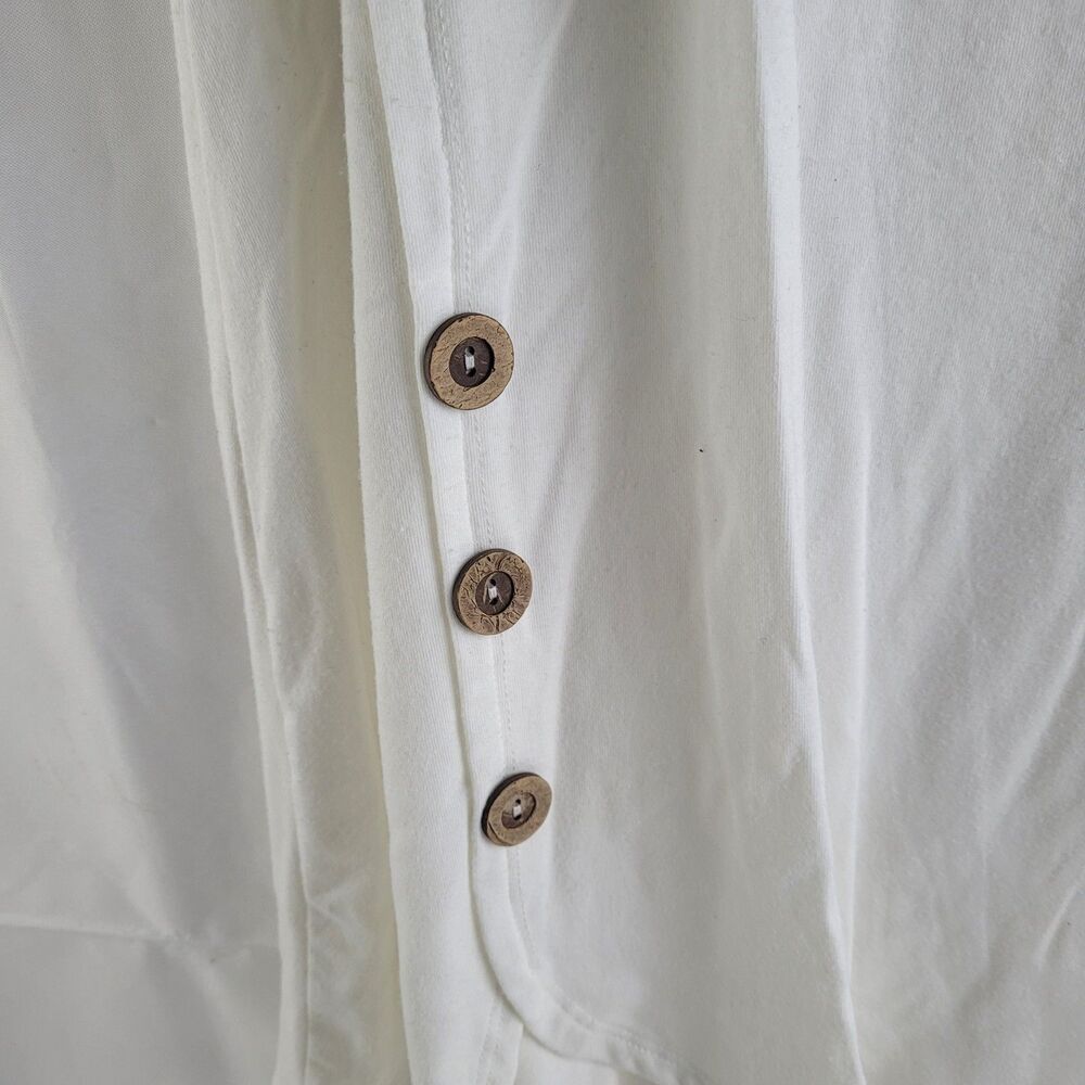 Zenana Premium Short Sleeve Side Wood Buttons Tunic Sz Small - Picture 3 of 6